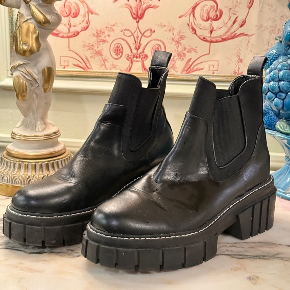 BCBGeneration Black Ankle Boots